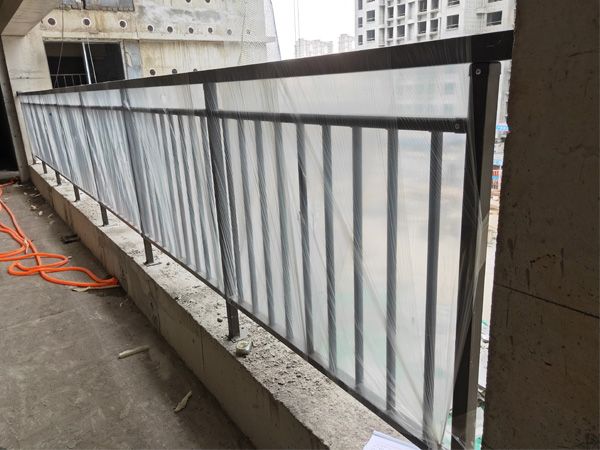 阳台护栏